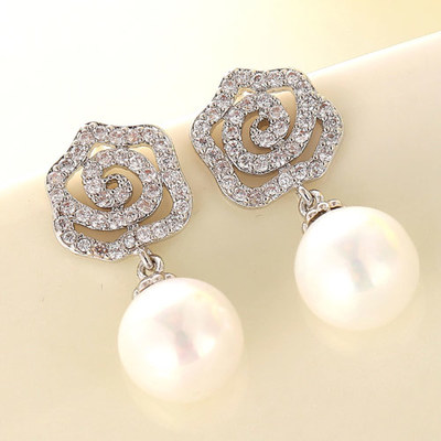 精致 韓版時尚甜美璀璨玫瑰花珍珠優雅氣質耳釘(仿過敏耳釘)|韓國飾品批發|歐美飾品批發|頭飾批發|義烏飾品批發|外貿飾品批發