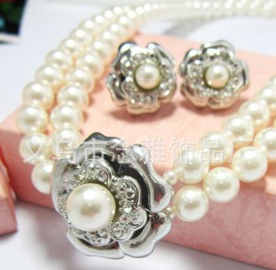 廠家批發時尚兩件套 精美韓版珍珠毛衣鏈 流行滿鉆花形精美套鏈圖片_高清圖_細節圖-義烏市念雅飾品廠