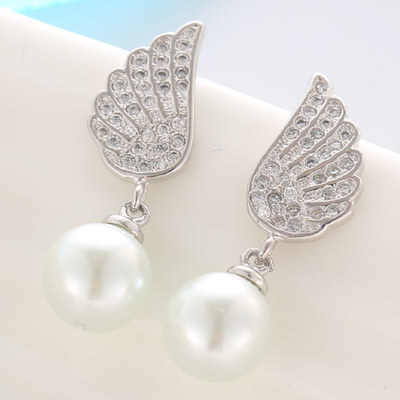 精致 韓版時尚甜美璀璨翅膀珍珠個性氣質耳釘(仿過敏耳釘)|韓國飾品批發|歐美飾品批發|頭飾批發|義烏飾品批發|外貿飾品批發