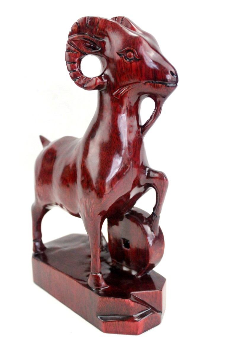 廠家直銷批發木制工藝品家居擺設木雕羊生日風水禮品招財銅錢羊CQ