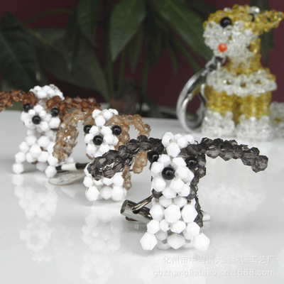 【供應水晶串珠工藝品 亞克力串珠掛件 可愛小狗小公仔 小商品批發】價格,廠家,圖片,水晶工藝品,化州市中垌鎮大通珠飾工藝廠-