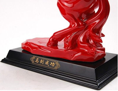 馬到成功陶瓷工藝品_陶器工藝品批發