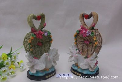 工藝品批發(fā) 家居花園擺件 歐式樹脂/情侶豬存錢罐罐(252)