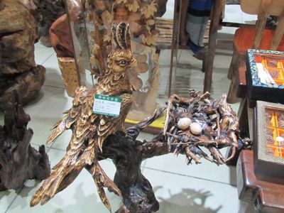 曲柳根雕工藝品 創意擺件與精品禮物的藝術之選